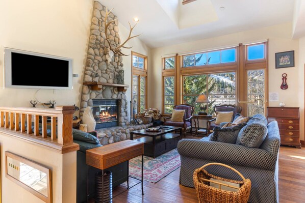 Imagen sin descripción, 1 de 47, botón