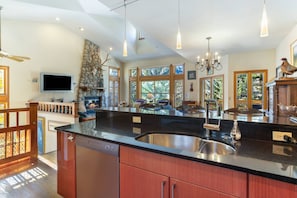 Unclassified image, 4 of 47, button