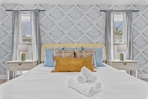 5 bedrooms, desk, iron/ironing board, travel cot