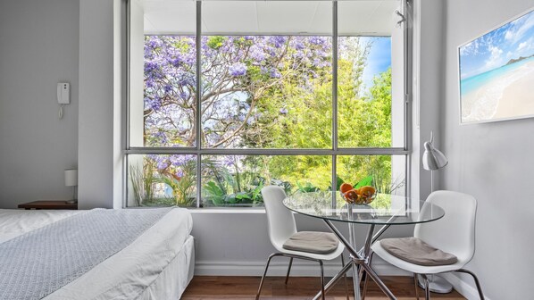 1 slaapkamer, een bureau, gratis wifi, beddengoed