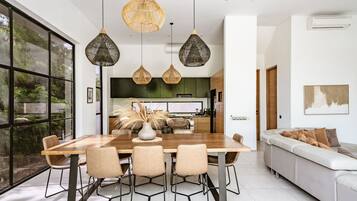 Design villa, 3 slaapkamers, privézwembad | Dineerruimte