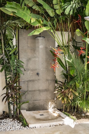 Design Villa, 3 Bedrooms, Private Pool | Bathroom shower - Aviela Luxury Villa (Pecatu)