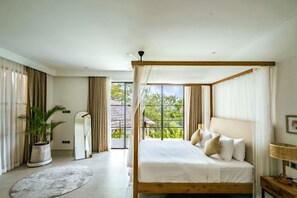 3 habitaciones, caja de seguridad en la habitación y escritorio 