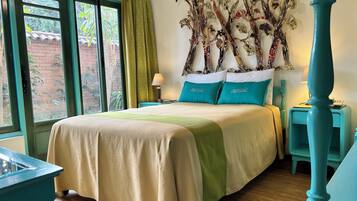 Kamar Single Desain, pemandangan kebun | Brankas, tirai kedap cahaya, dan Wi-Fi gratis