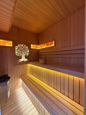 Vichy shower - Azimut Hotel Tashkent (Tashkent)