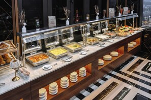 Free daily buffet breakfast  - Azimut Hotel Tashkent (Tashkent)