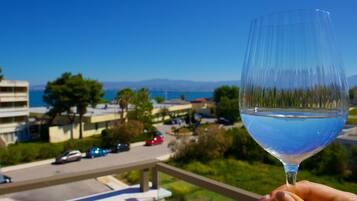 Suite Studio Junior, balcon, vue partielle sur la mer