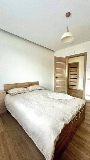 1 chambre, fer et planche à repasser, Wi-Fi, draps fournis