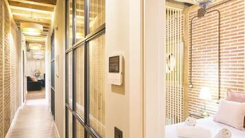 2 chambres, fer et planche Ă repasser, Wi-Fi, draps fournis