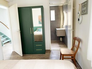 3 chambres, ameublement personnalisé