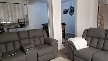 Standard Apartment, 3 Bedrooms, Non Smoking, Hill View | Living area | 40-inch TV with digital channels