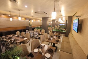 Nhà hàng