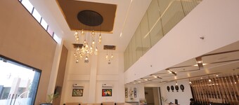 ไฮด์อะเวย์สตูดิโอ