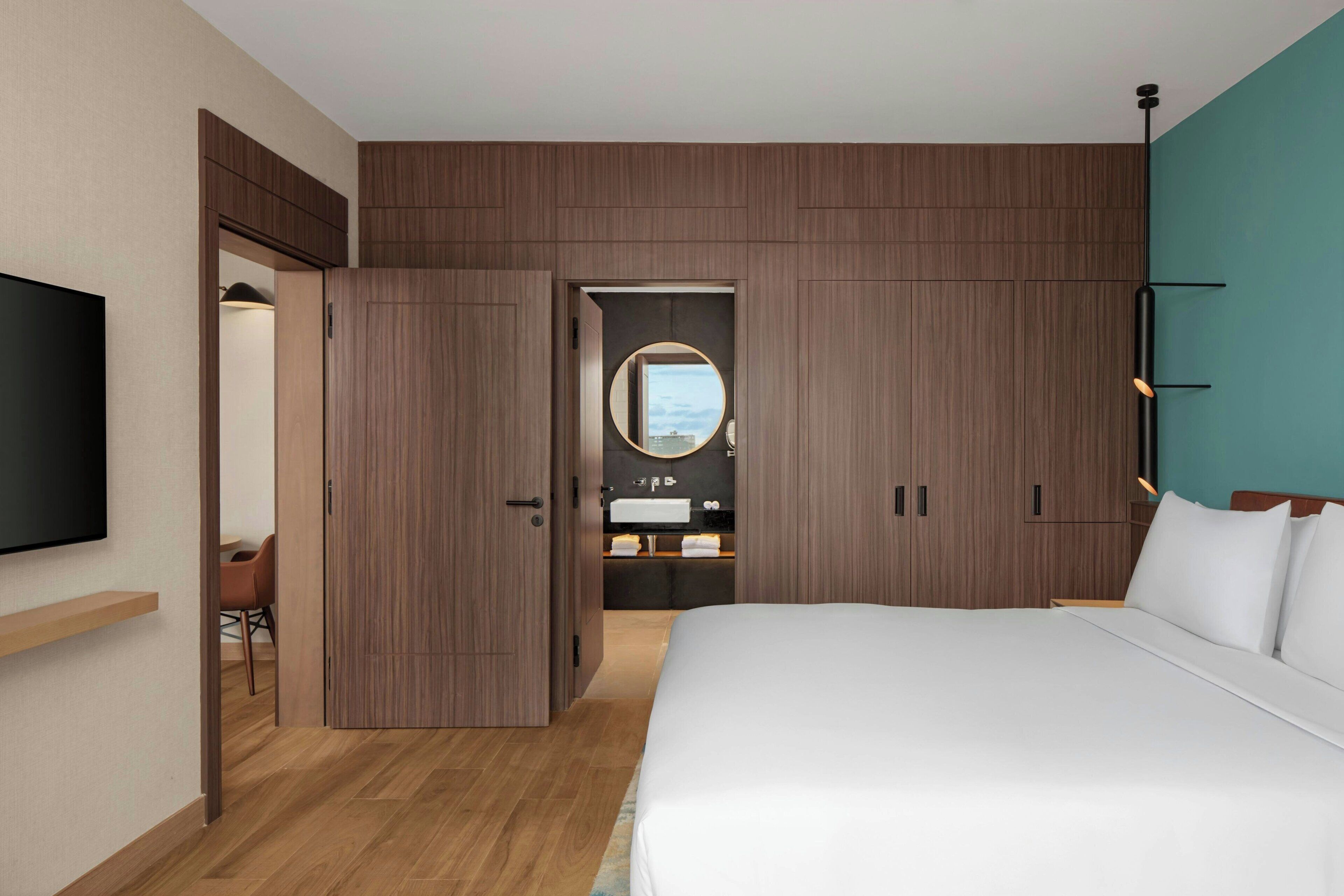 Suite, 1 King Bed (View) | Hypo-allergenic bedding, minibar, in-room safe, desk