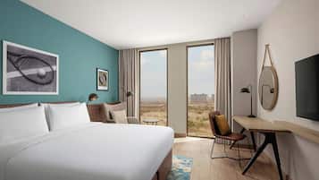 低刺激性寝具、ミニバー、セーフティボックス (室内)、デスク