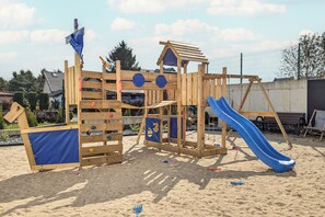 Children’s play area – outdoor - Baltic Twist Apartment by Renters (Wladyslawowo)