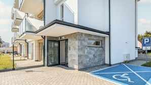 Property entrance - Baltic Twist Apartment by Renters (Wladyslawowo)
