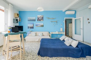 2 chambres, fer et planche à repasser, accès Internet, draps fournis