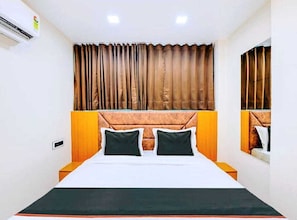 Habitación doble Deluxe | Insonorización, wifi gratis y ropa de cama 