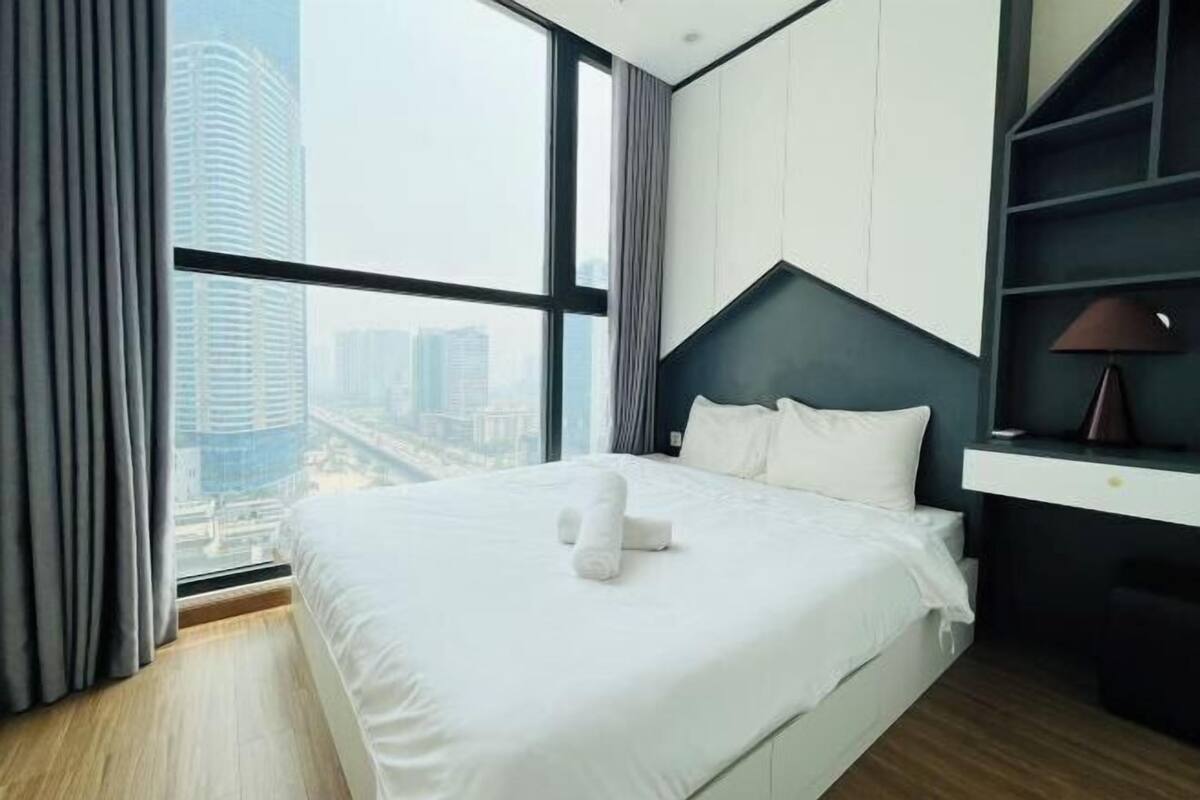 1 bedroom, desk, laptop workspace, free WiFi