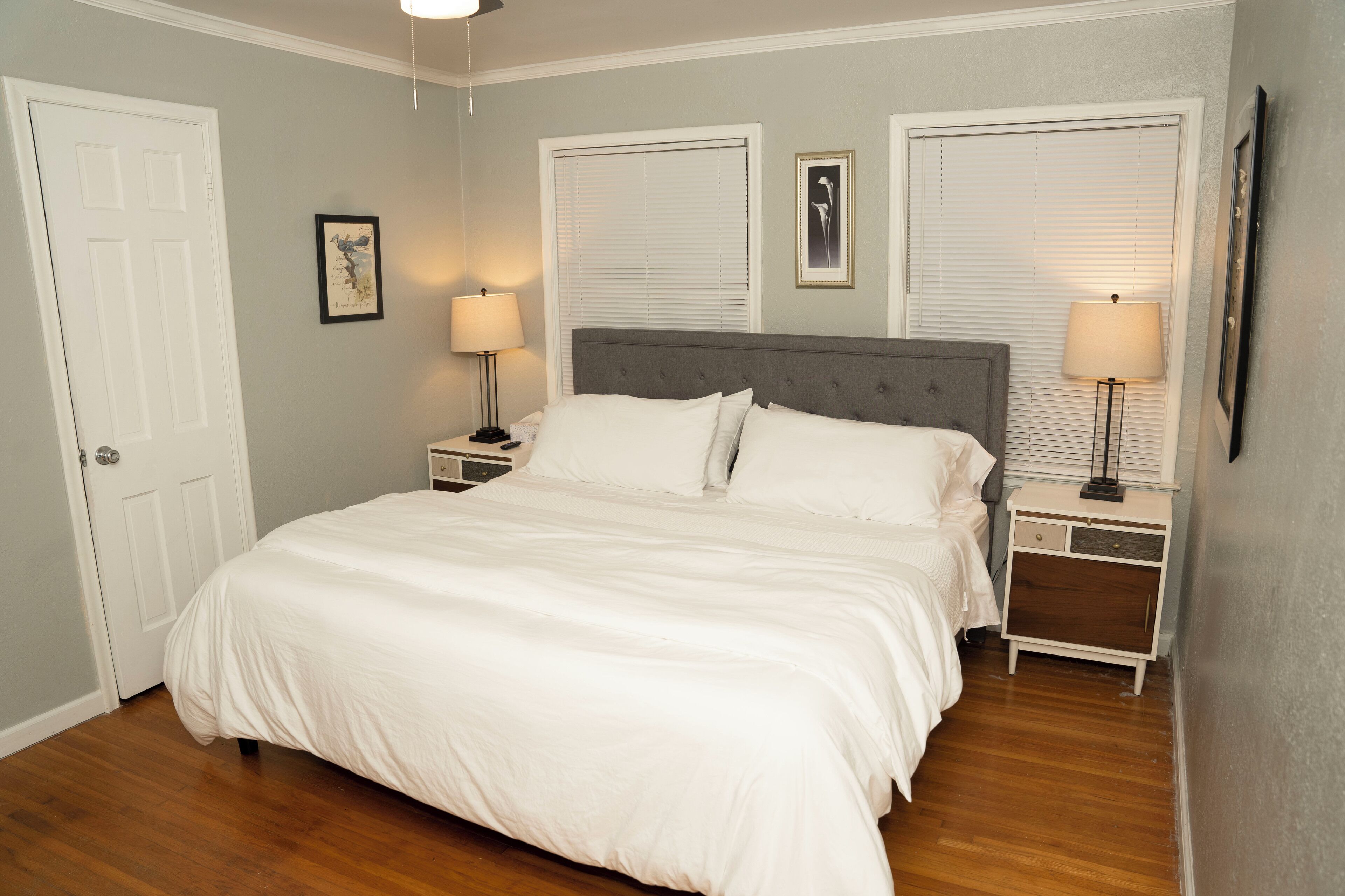 2 chambres, fer et planche  à repasser, Wi-Fi gratuit, draps fournis