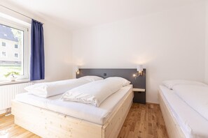 2 bedrooms, free WiFi - Lush apartment in Styria with whirlpool (No Deposit) (Eisenerz)