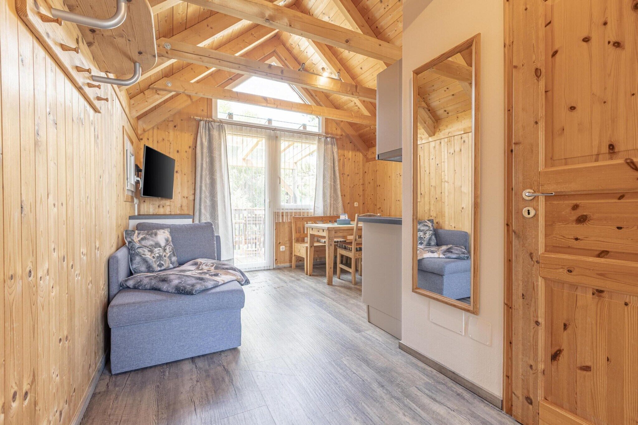 Smart TV, table football