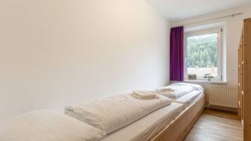 3 bedrooms, internet