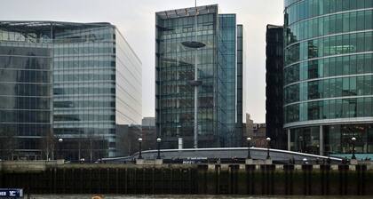 Kingston Luxe Suites Riverside Apartment Belvilla