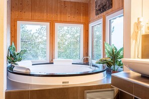 Dusche, Whirlpool, Haartrockner