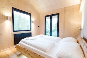 4 bedrooms, free WiFi