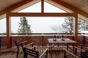 Outdoor dining - Amazing chalet with whirlpool (Turracherhöhe)
