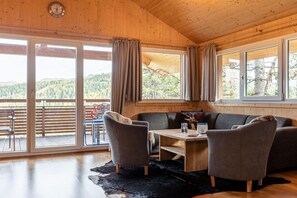 Smart TV, fireplace - Amazing chalet with whirlpool (Turracherhöhe)