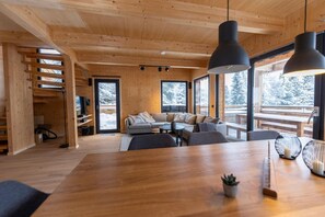 Smart TV, fireplace, DVD player - Luxurious chalet with outdoor whirlpool (Turracherhöhe)