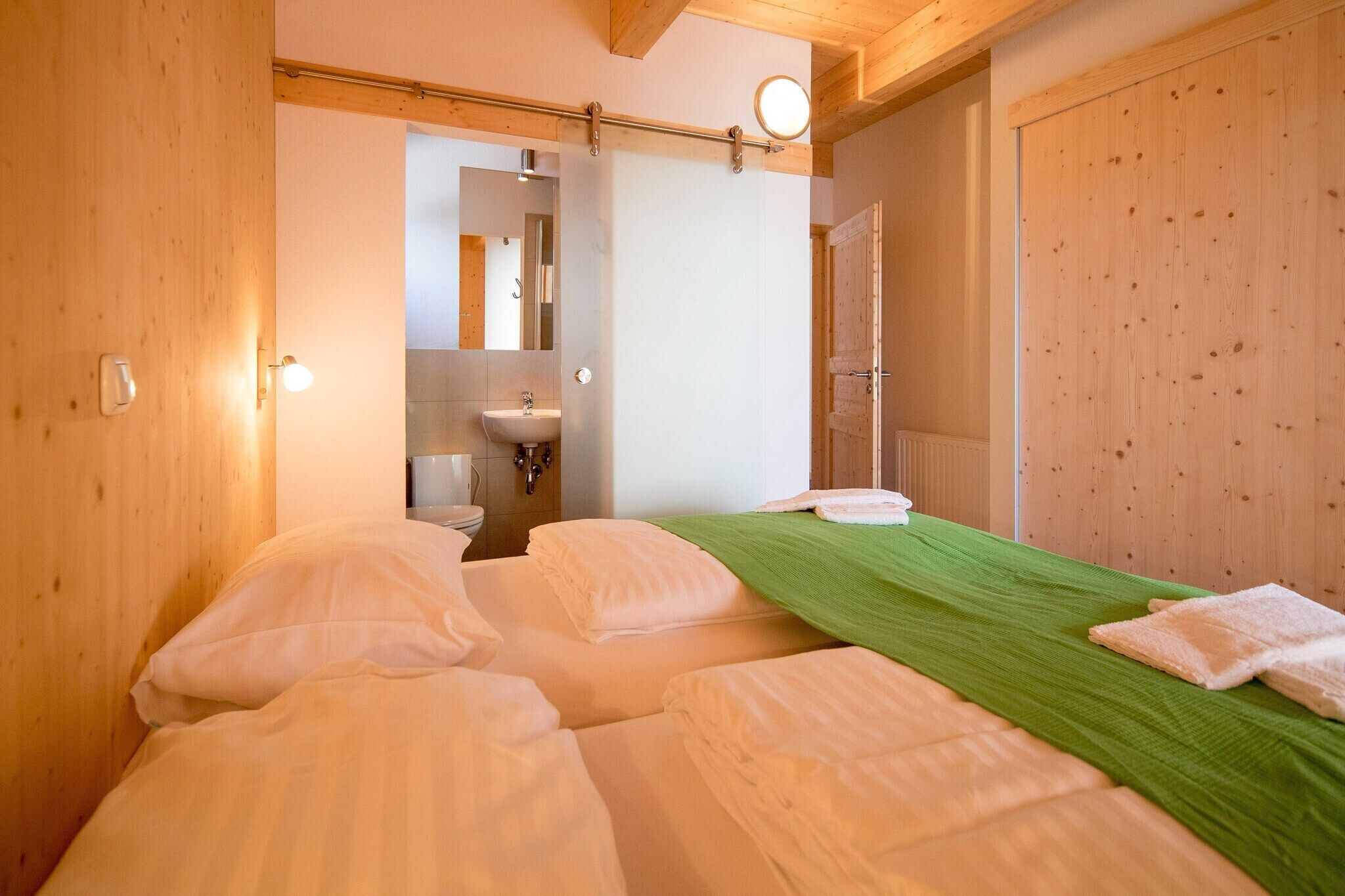 5 Schlafzimmer, kostenloses WLAN
