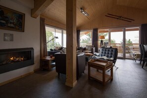 Smart-TV, peis og DVD-spiller