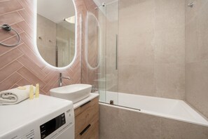Bathroom - Apartment Near Old Town by Renters (Wroclaw)