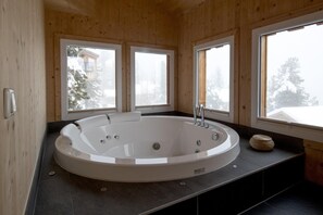Unclassified image, 2 of 31, button - Beautiful chalet with hot tub (Turracherhöhe)