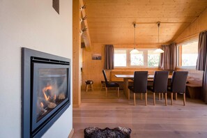 Living Room - Chalet in Alps near Ski Slopes & Sauna (Turracherhöhe)