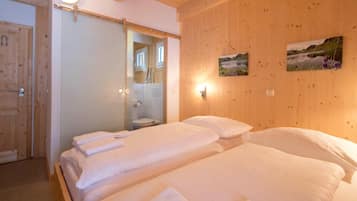 4 bedrooms, free WiFi
