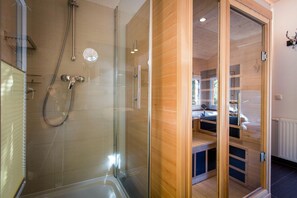 Douche, séchoir à cheveux