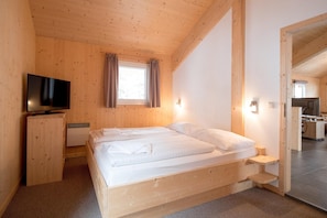 5 bedrooms, free WiFi - Chalet in Alps near Ski Resort & Forest (Turracherhöhe)