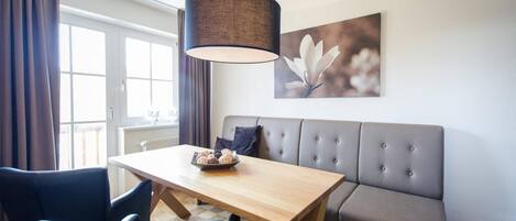 تناول الطعام