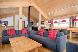 Smart TV, fireplace, DVD player