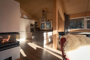 Fridge, microwave, oven, stovetop - Modern cottage with whirlpool (Turracherhöhe)