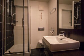 Unclassified image, 3 of 28, button