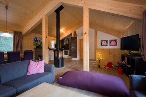 Smart-TV, peis og DVD-spiller