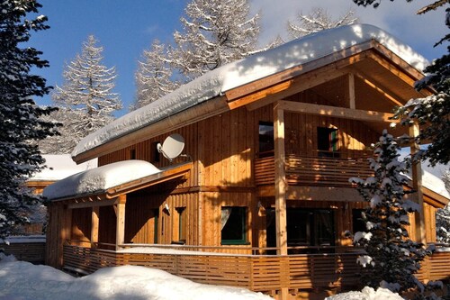 Chalet in Alps near Ski Slopes & Sauna