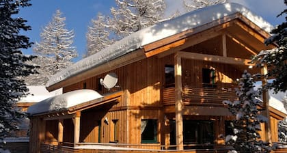 Chalet in Alps near Ski Slopes & Sauna