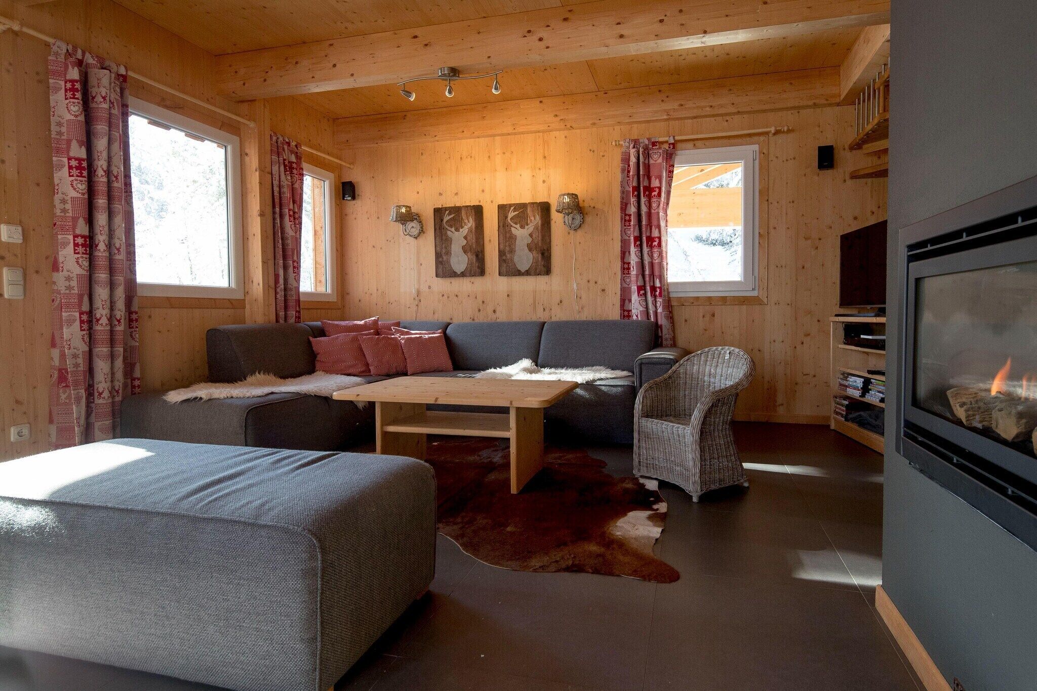 Smart TV, fireplace, DVD player